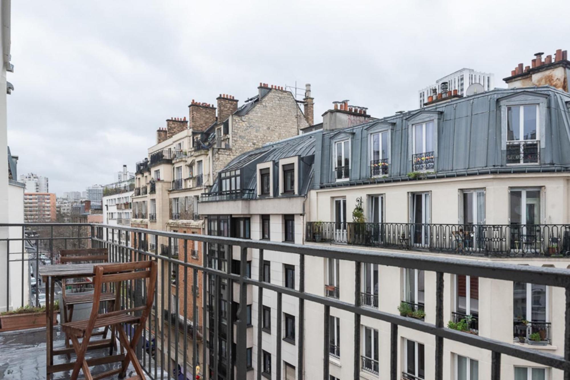 Love Cocoon With Balcony Parigi